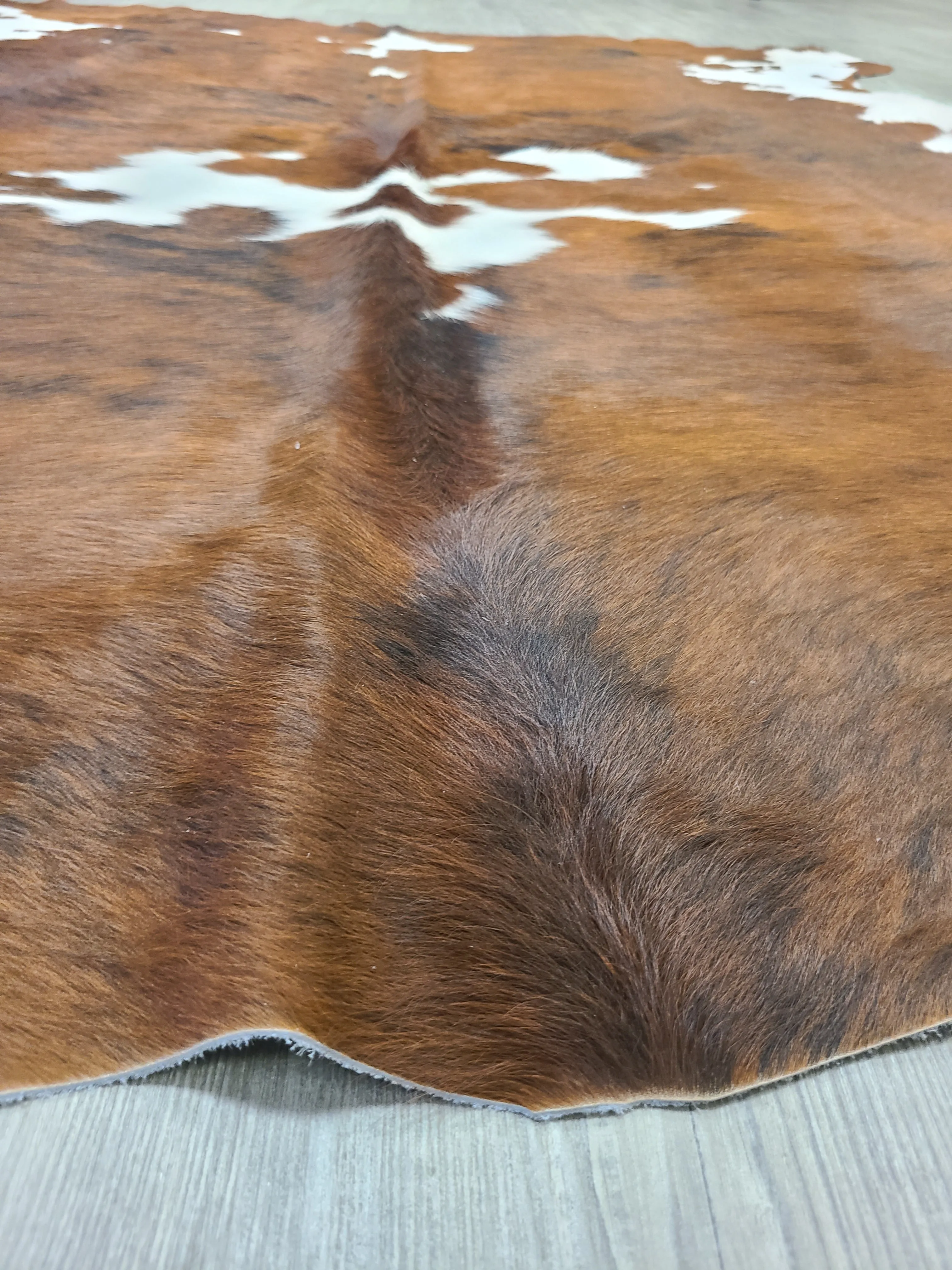 Brazilian Cowhide Rug - Brown & White Spotted - 8 ft x 6 ft